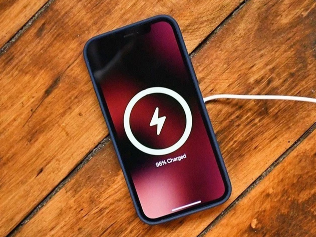 丰满苹果手机维修分享iPhone 12可以随便充电吗 